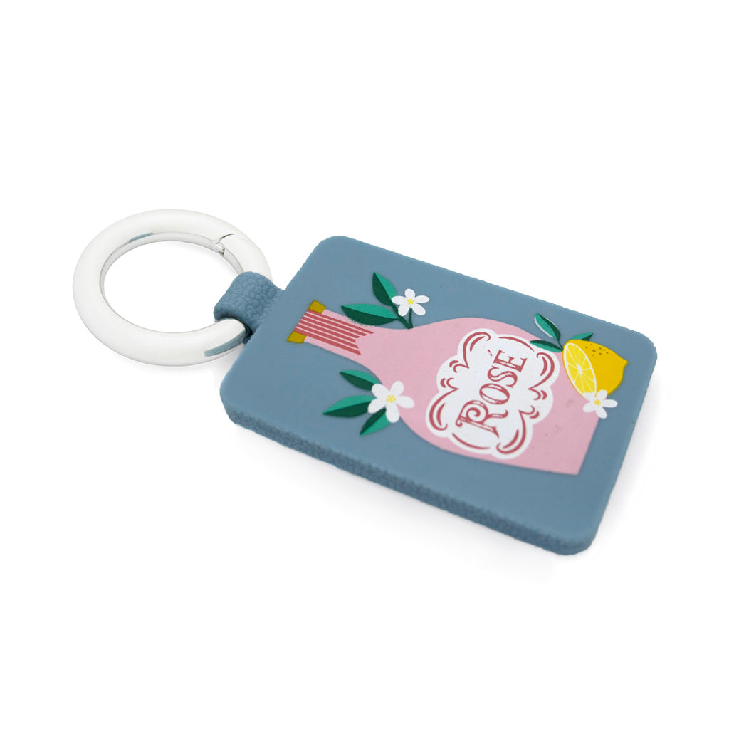 Rosé, the limited-edition Bagnet magnetic purse holder, comes with a small polished nickel ring
